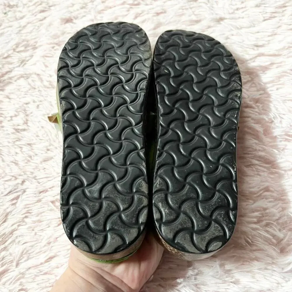 Green Lightweight Casual Statement Forest Maximalist Indie Faux Suede Slip On - Picture 4 of 4